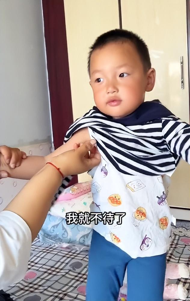 “青梅竹马”小馨馨：闺女跟超市儿子成朋友，连亲妈都磕起CP