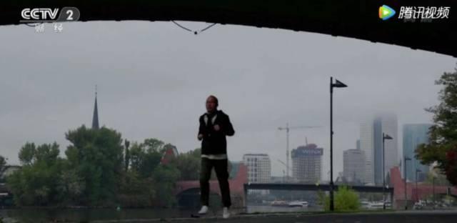 肝癌、失眠、脱发，千亿帝国的掌门人，真的不好当！