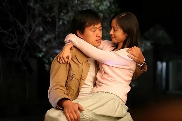 干爹陈道明干哥佟大为，在男人堆里游刃有余，“顶级绿茶”现行记