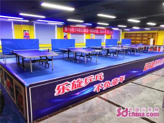 90后小伙白手起家，十年一剑，冲进中超联赛