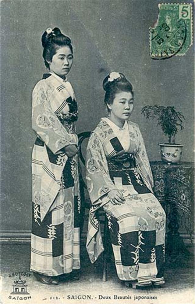 老照片,远赴南洋的日本女子,被称为黄色娘子军