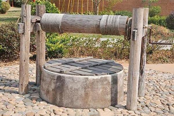 流传了千年的“床前明月光”,到底是何意?康震教授因此惹出争议