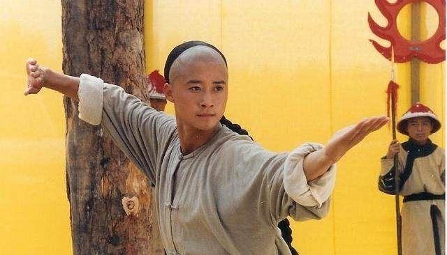 吴京妻子谢楠:原是主持人,为丈夫放弃工作,曾倾家荡产支持吴京