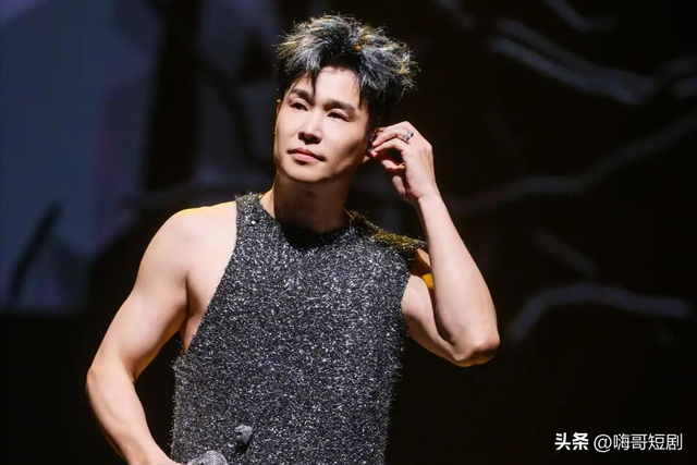 仅用一招让自己口碑暴增,这一次,把小沈阳送上热搜的不是赵本山