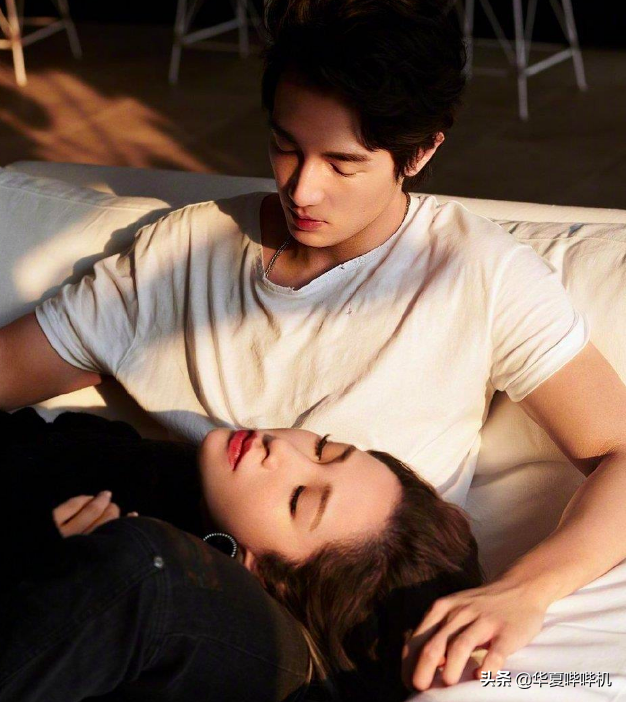 萧亚轩“又双叒叕”分手了，纵观17任鲜肉男友，谁才能俘获她的心