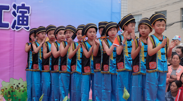 房县城关镇八一希望小学第四届六一艺术节花絮