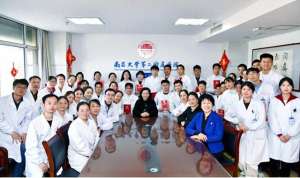 彭小刚(扬鞭奋进正当时，不负韶华展风采南昌大学二附院分子医学江西省重点实验室举办2024年终表彰大会