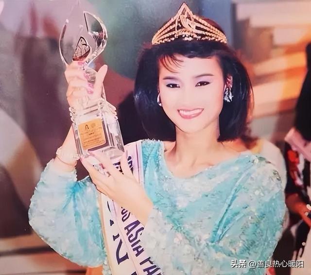 一年十部三级片，亲妈为钱逼她下海，与黄任中还有这样一段关系