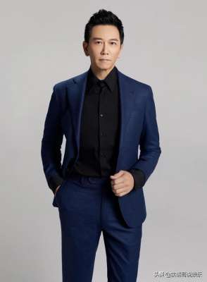 许嘉文(爱国艺人温兆伦近况曝光，深耕音乐领域提携许嘉文写《老爸老家》)