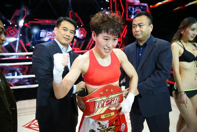 昆仑决擂台上的女性元素 巾帼英雄美女宝贝斗艳