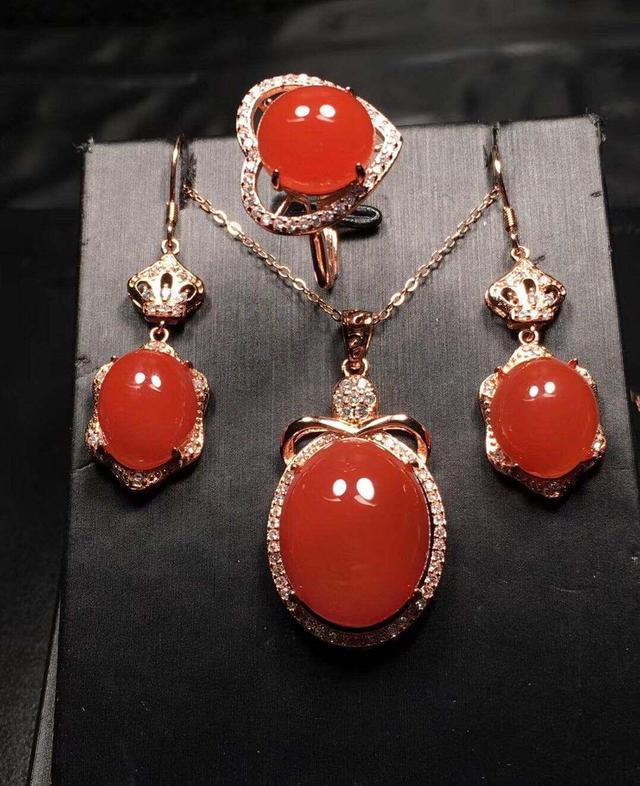 南红玛瑙应该如何鉴别？从这五个方面入手，准没错！