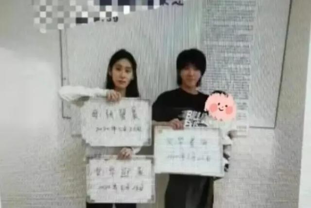 华晨宇、张碧晨5岁女儿照片罕曝光！粉丝见身高震惊：都这么大了