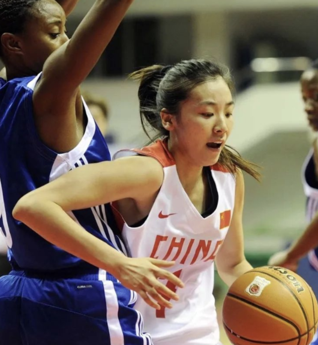 体育轶事:女篮界中的“小王祖贤”,颜值超高,退役后网友盼复出