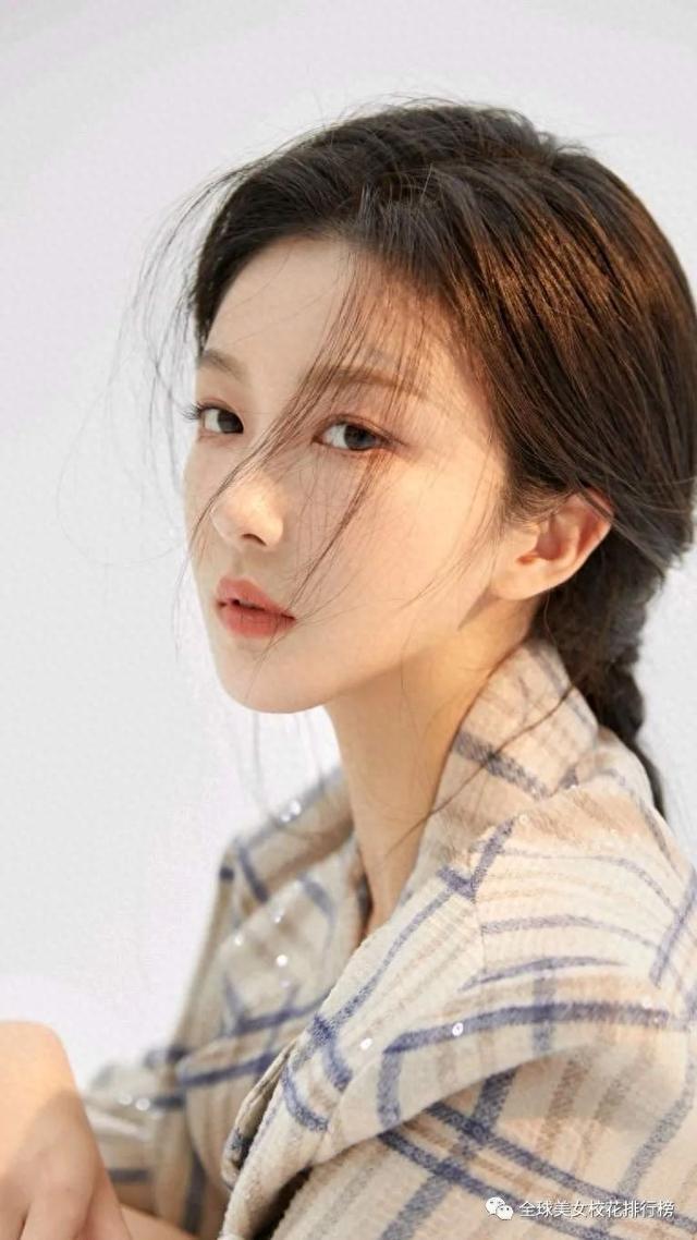 大连艺术学院美女曹婉瑾