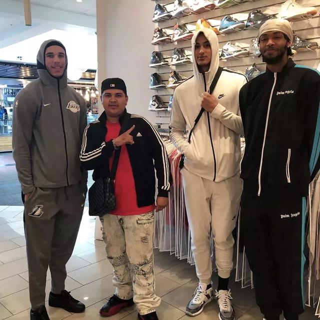 中国90后成美国鞋王：没有我买不到的鞋