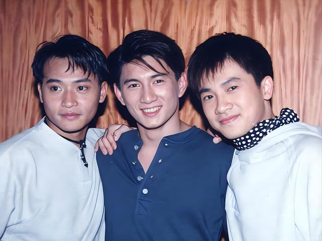 霹雳虎吴奇隆，43岁才敢结婚，得知原因后网友直言：这爹太坑了！