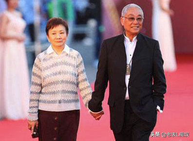 香港老戏骨曾江绝版片曝光，肉搏日本女演员