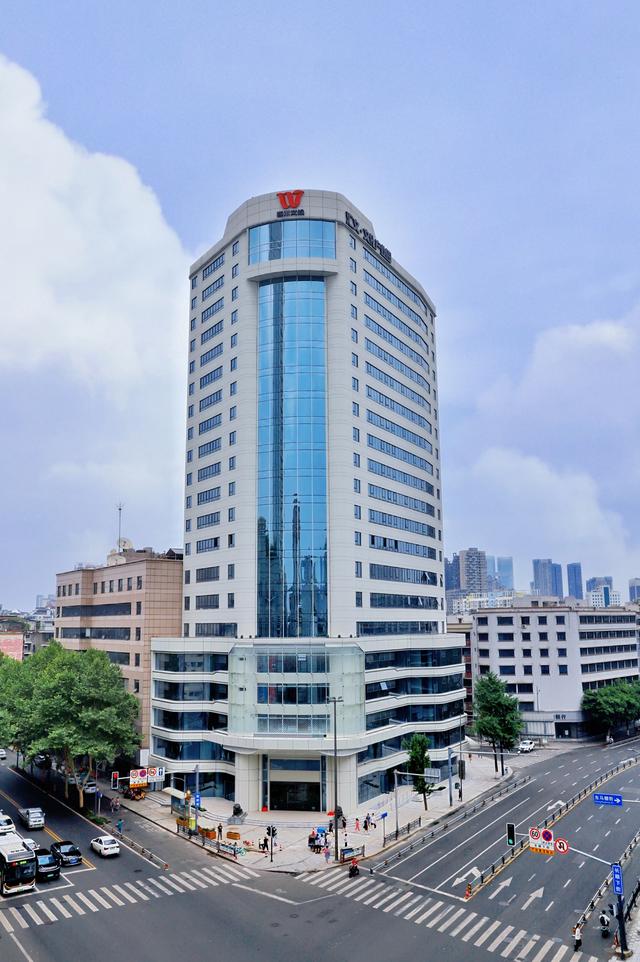 成都青羊：深挖潜力 消费市场“一路繁花”