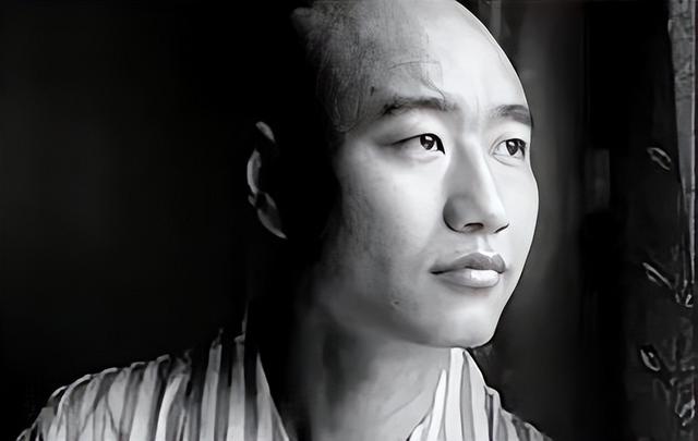 丛飞：资助183个“白眼狼”，妻子被砸死，他的经历你无法想象