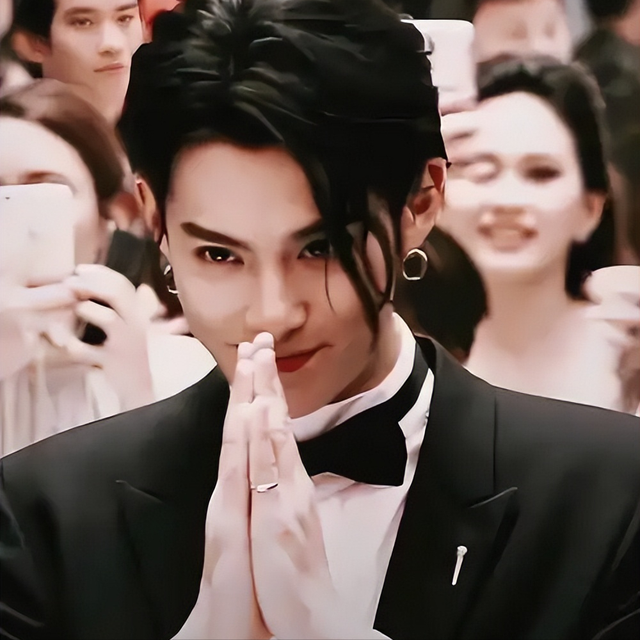 善恶有报!2025刚开始王劲松就给内娱演员敲警钟,王鹤棣感同身受