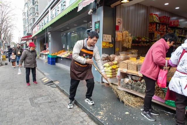 一起过春“洁”，城市清洁他们在行动→