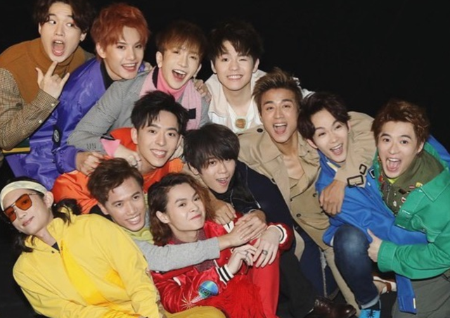 TVB推出10人偶像男团！年龄最大的34岁入行15年，网友吐槽太老土