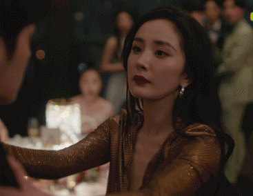 《爱的二八定律》首播！杨幂脸垮被吐槽油腻，跟许凯同框无CP感