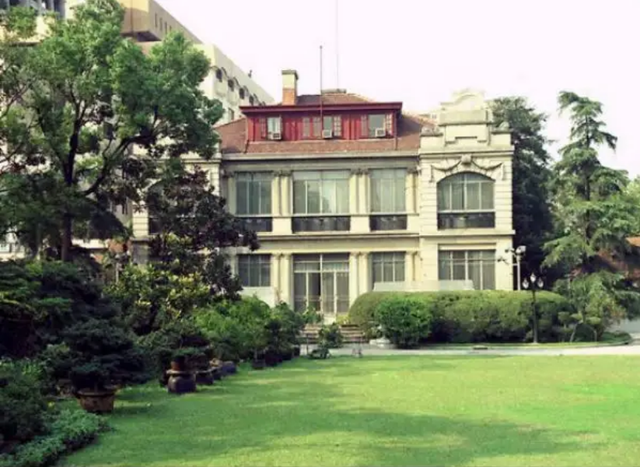 2001年，杜月笙71岁女儿回国长叹：只有我一个回家了，他们都走了