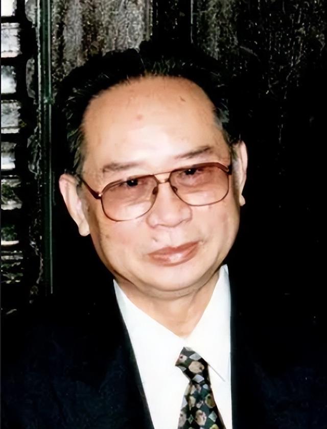 著名导演叶大鹰：他是叶挺将军的孙子，离婚后仍对前妻有感情