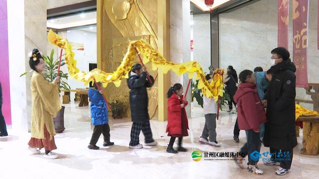 【网络中国节·元宵】甘州：“热辣滚烫”闹元宵