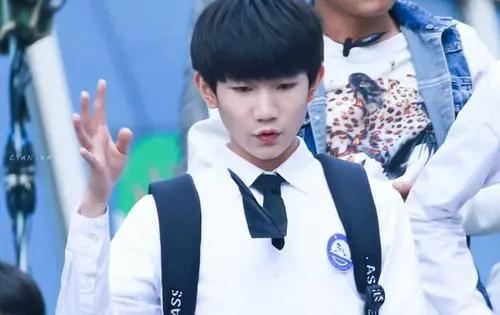 王源都演过这些电视剧、电影！这也太帅了叭