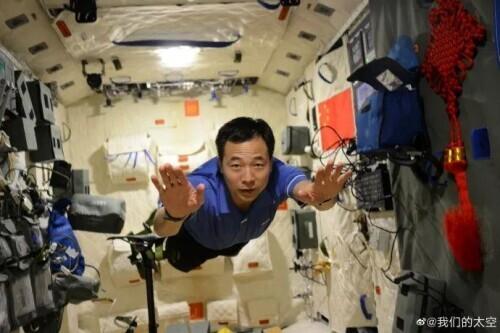 致敬！13句话读懂13位“飞天英雄”和无数航天人的默默坚守