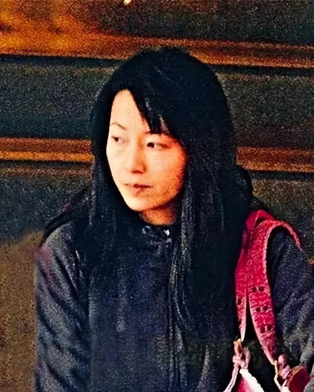 著名歌手谭咏麟：为了生一个儿子，他在发妻与红颜知己之间挣扎