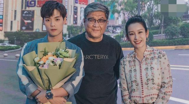 秦海璐与小17岁男星搭档演情侣，被偷亲后好娇羞，曾豪言不拍吻戏