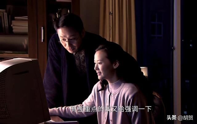 重温《中国式离婚》顿悟，娟子雨中失态，揭开了宋建平离婚的真相