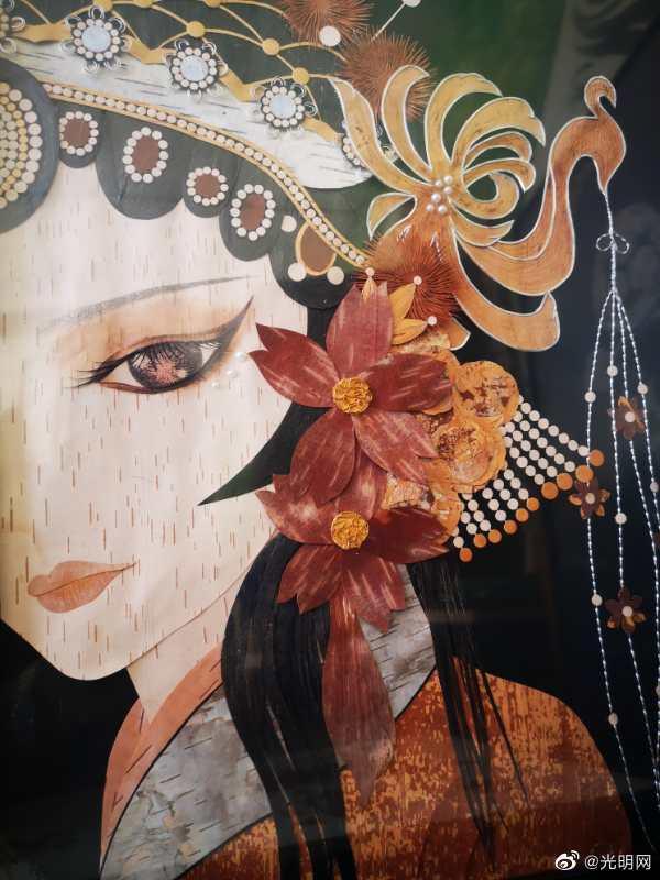 阿尔山白狼镇：树皮画画出脱贫新希望