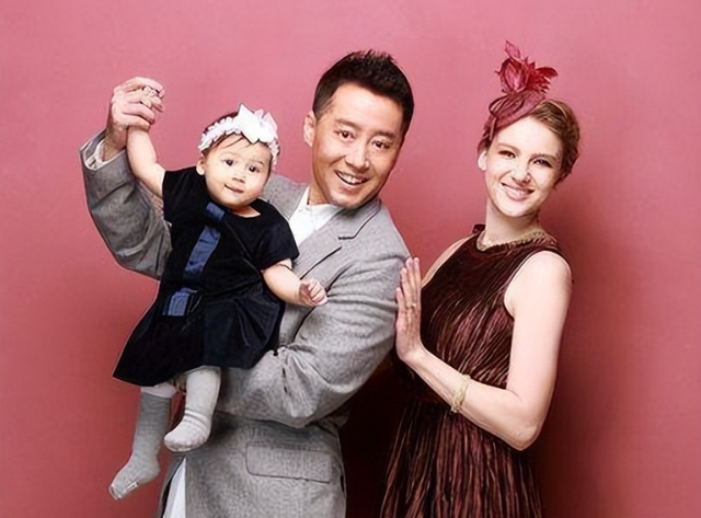 蔡国庆：弟弟娶了个俄罗斯老婆，我和妻子托起白发父母的晚年