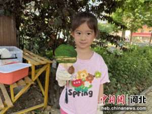 李晓涵(河北安国：童享“漆”彩非遗)