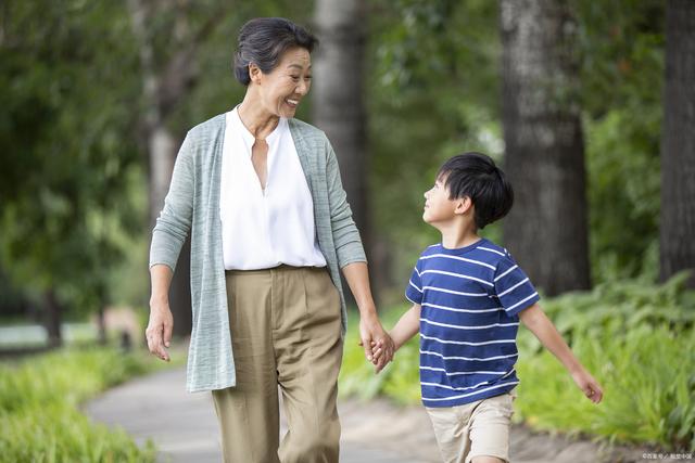 在农村，为啥现在的婆婆普遍对儿媳妇很好？