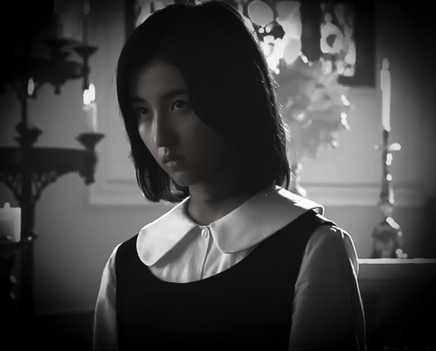 张子枫：20岁24次获奖45部作品，你和她隔着一份成熟