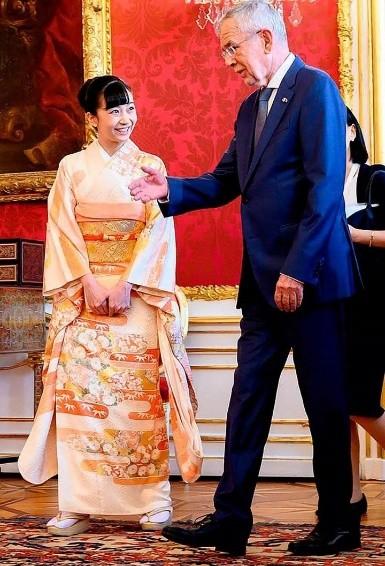 日本皇室最美公主：29岁佳子漂亮却小家子气，远不如爱子气场强大