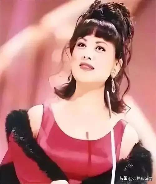 中国第一美妇有多美？坐牢离婚拍三级片，还因太美被克林顿接见