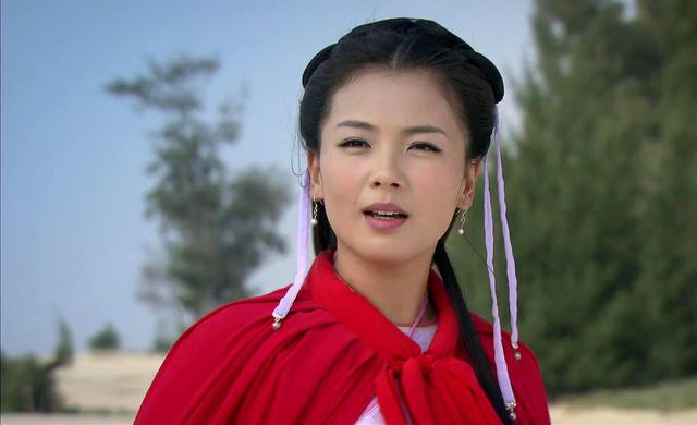 尴尬！刘涛走光事件引网友热议，公众希望明星把握形象与尺度平衡