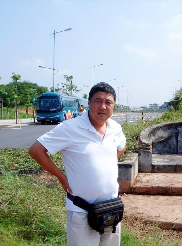 著名导演叶大鹰：他是叶挺将军的孙子，离婚后仍对前妻有感情