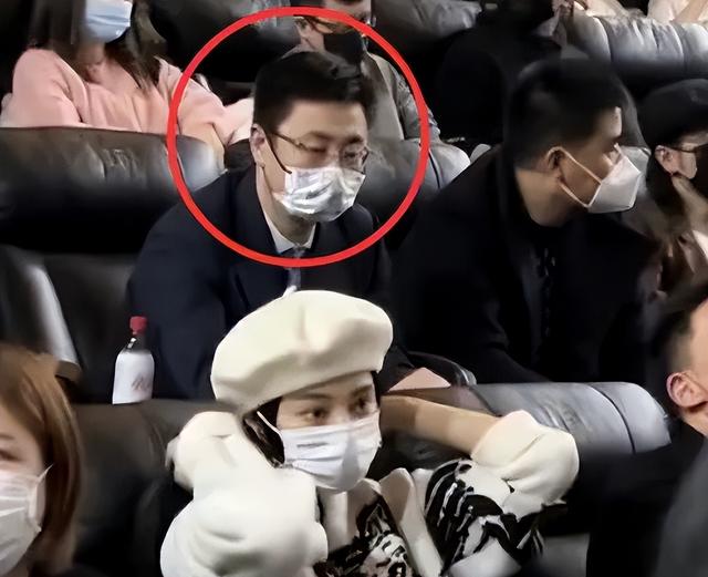 范丞丞又因衣服上热搜,却意外曝光姐姐新恋情?男友身份太意外