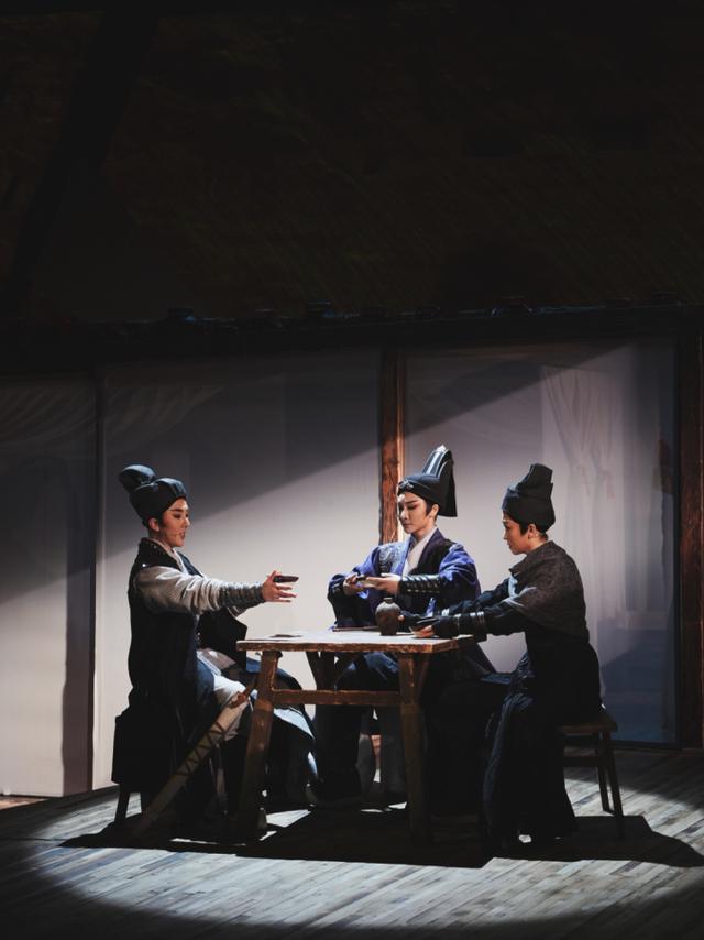 有风来丨茅威涛：这次不穿防弹衣