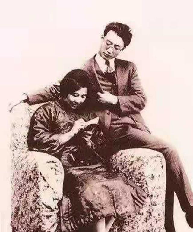 民国另类师生恋：他追到女生家里，其夫拱手让妻，还和他登报交友