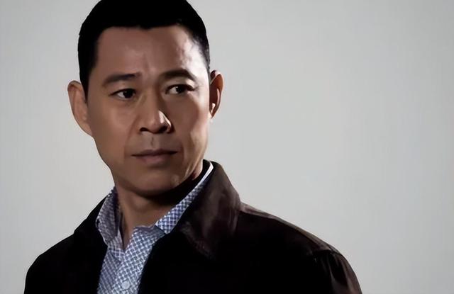 二婚嫁大12岁张丰毅，30年未生子女被张丰毅宠成宝，霍凡有何魅力