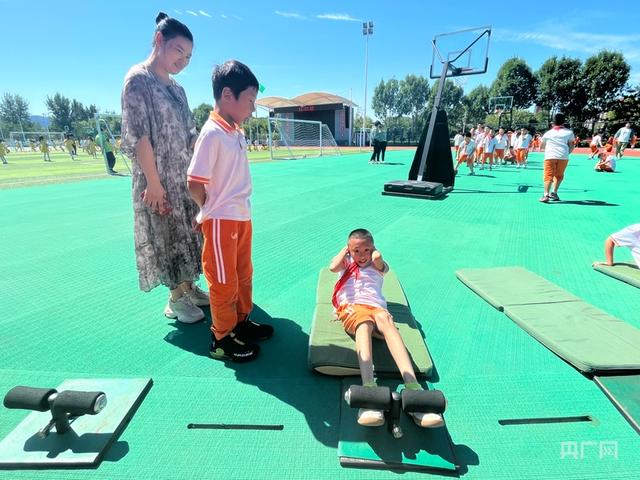 北京“课间15分钟”施行首日  学校：尚在适应期  将设置多种活动丰富课间