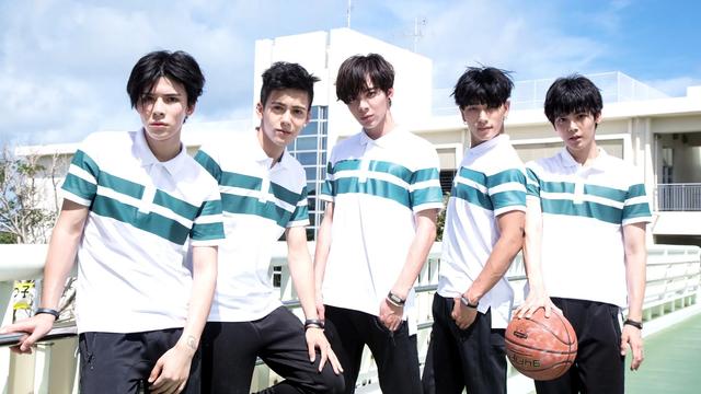 揭秘曾舜晞侯明昊的娱乐圈往事：从组合到独当一面